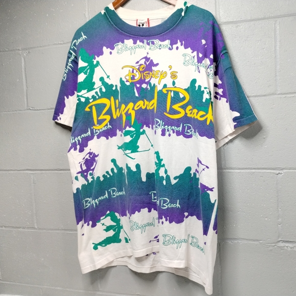 Disney studios Blizzard Beach all-over print graphic T-shirt one size - Picture 1 of 16